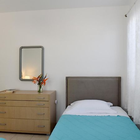 Tsakanos Apartments Adamantas  Room photo