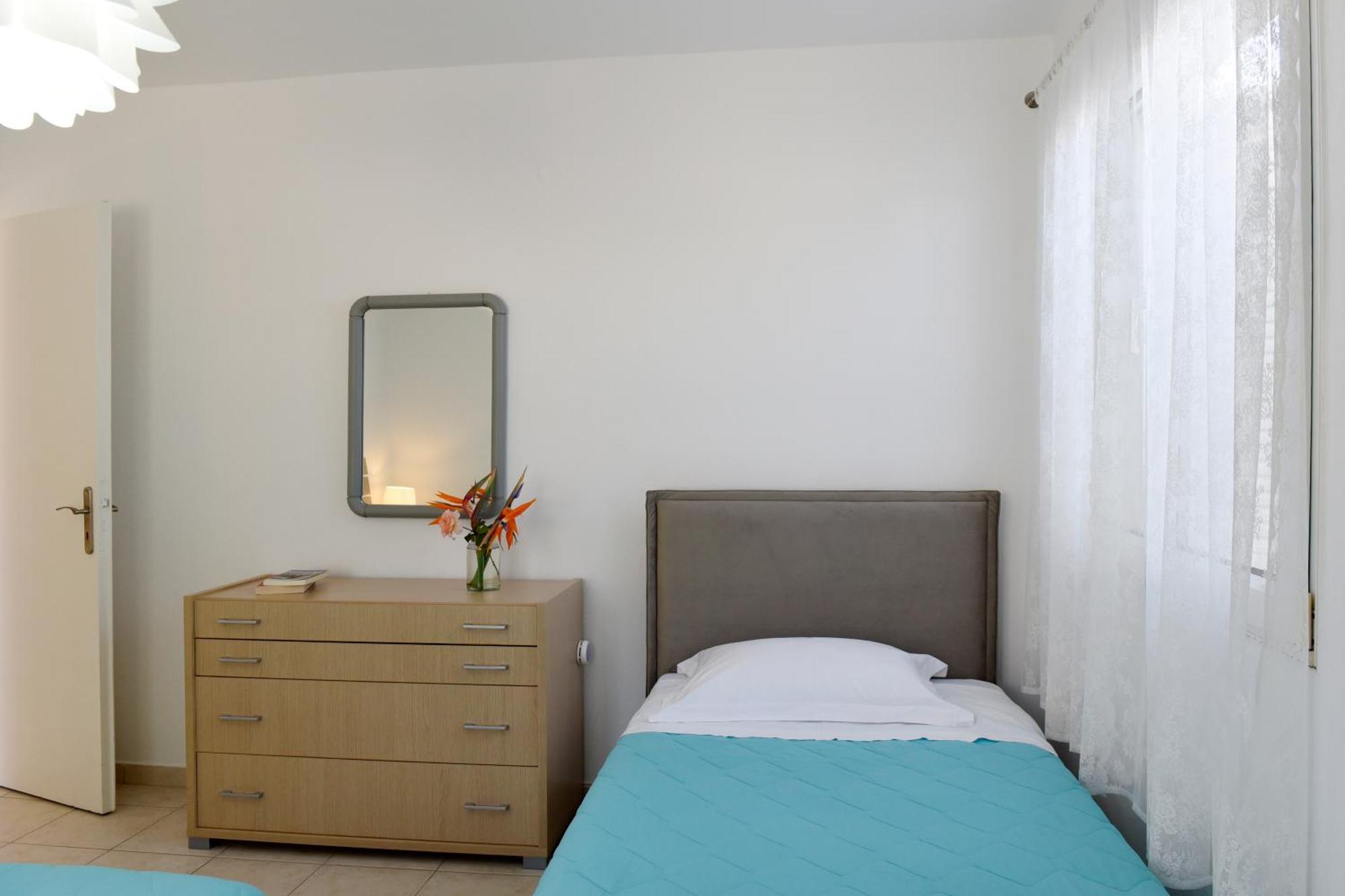 Tsakanos Apartments Adamantas  Room photo