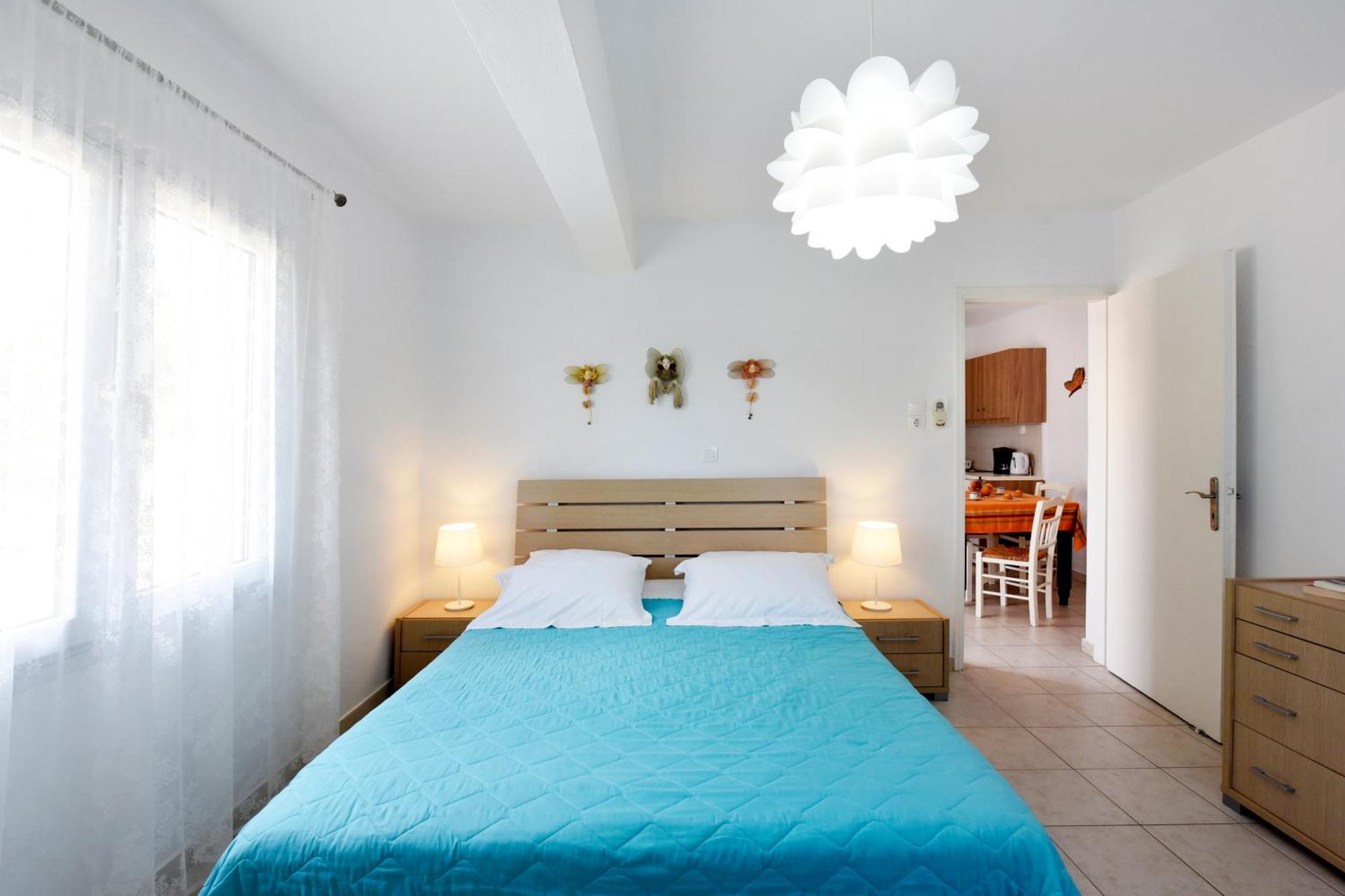 Tsakanos Apartments Adamantas  Room photo