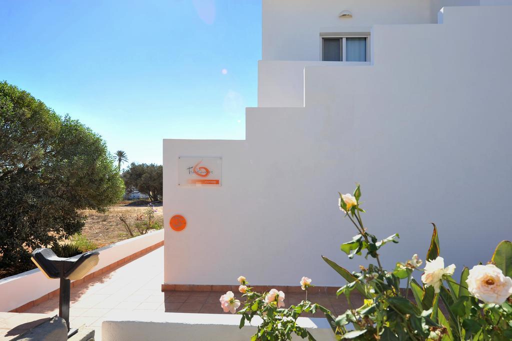 Tsakanos Apartments Adamantas  Exterior photo